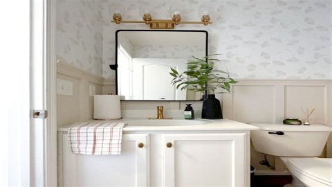 Should mirror be smaller than vanity?